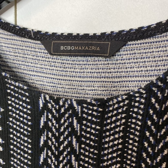 BCBGMaxAzria Yasmin Black and White Patterned Sleeveless Top - XXS - Picture 2 of 5